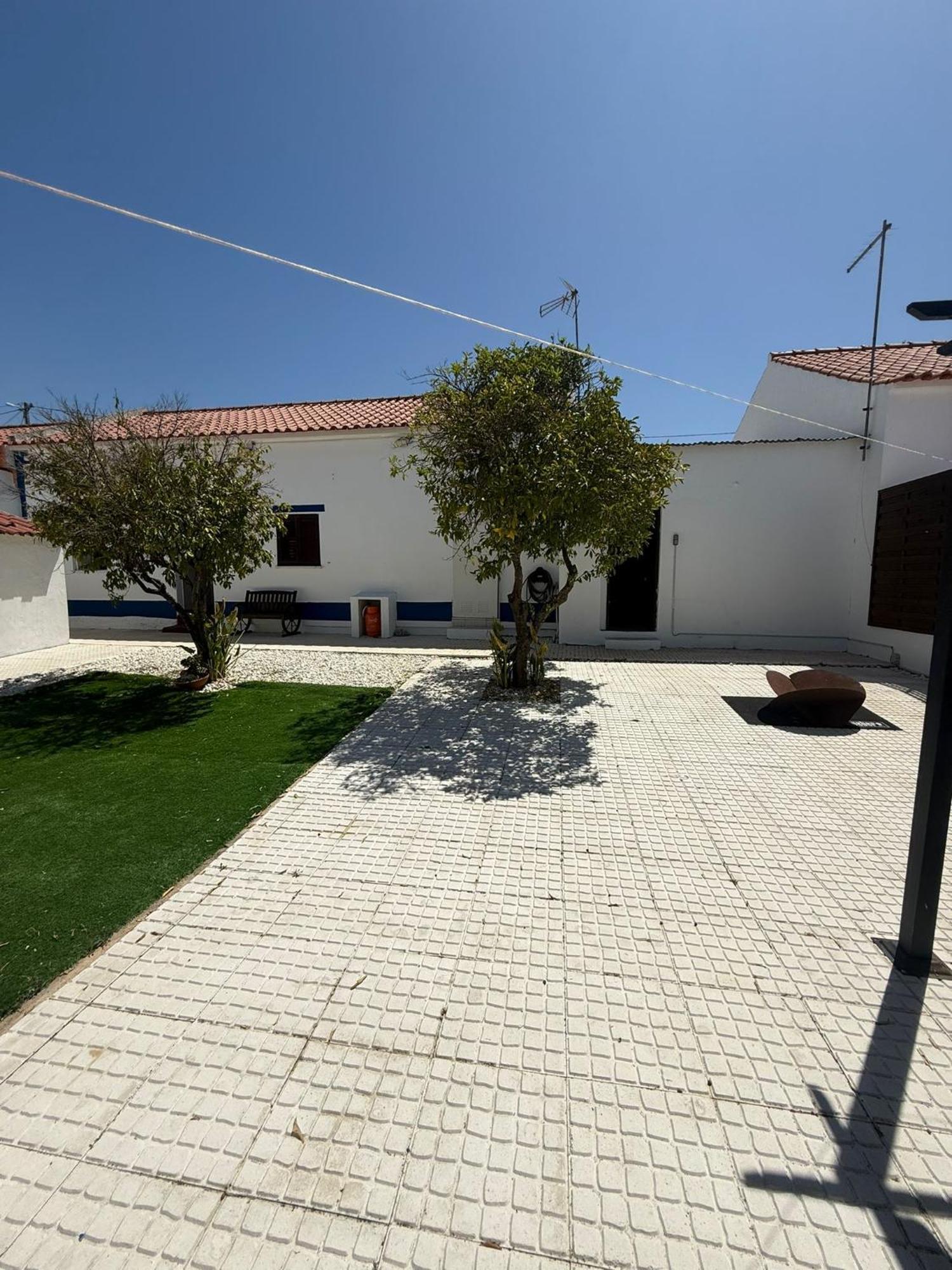 Santinho House - Com Carregador De Carros Electricos *